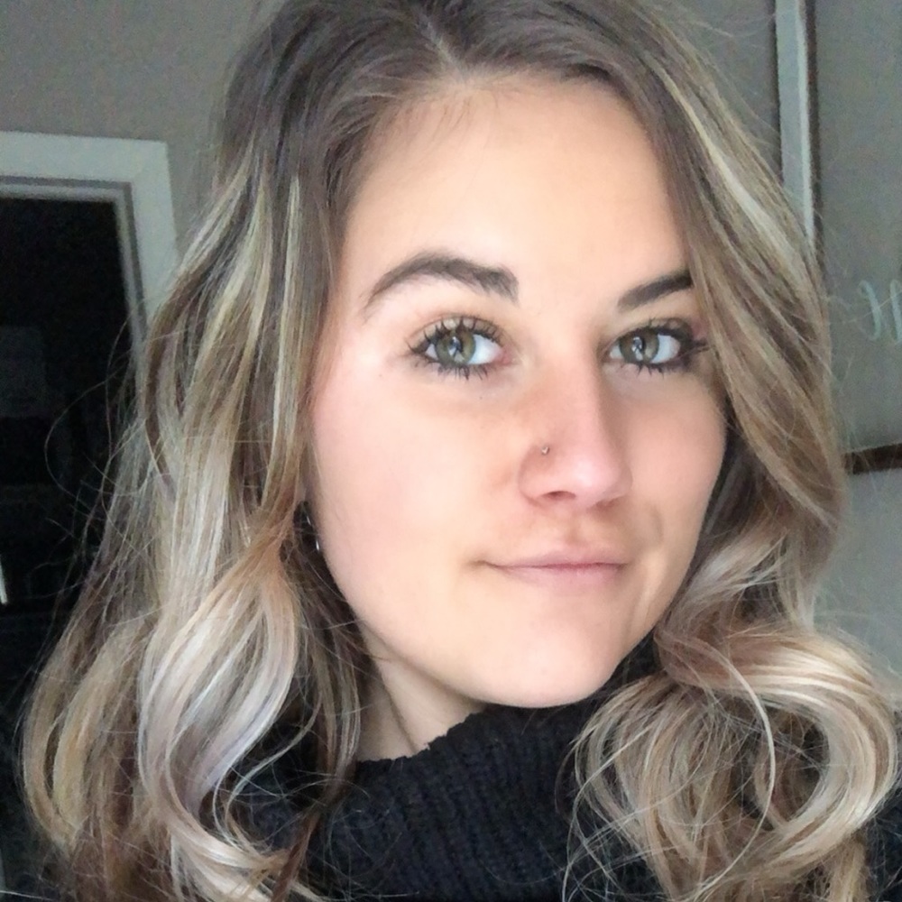 Meet your Posher, Lexi